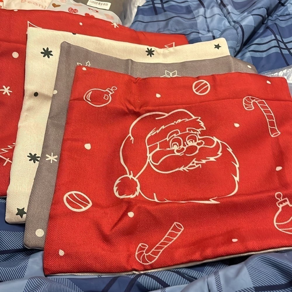 New set of 4 16x 16 pillow covers